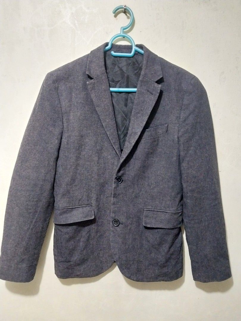 Dark Grey Casual Blazer Jacket (Category: Coats, Jackets and Outerwear) located in Manila. Submitted by PrinceDani.Clothing (Listing ID 1465993598, Image 1). Description: h&m slimfit charcoal gray blazer with elbow patch small to medium fit 17.5in width 26in length issue: faded/button cracks excellent condition .
