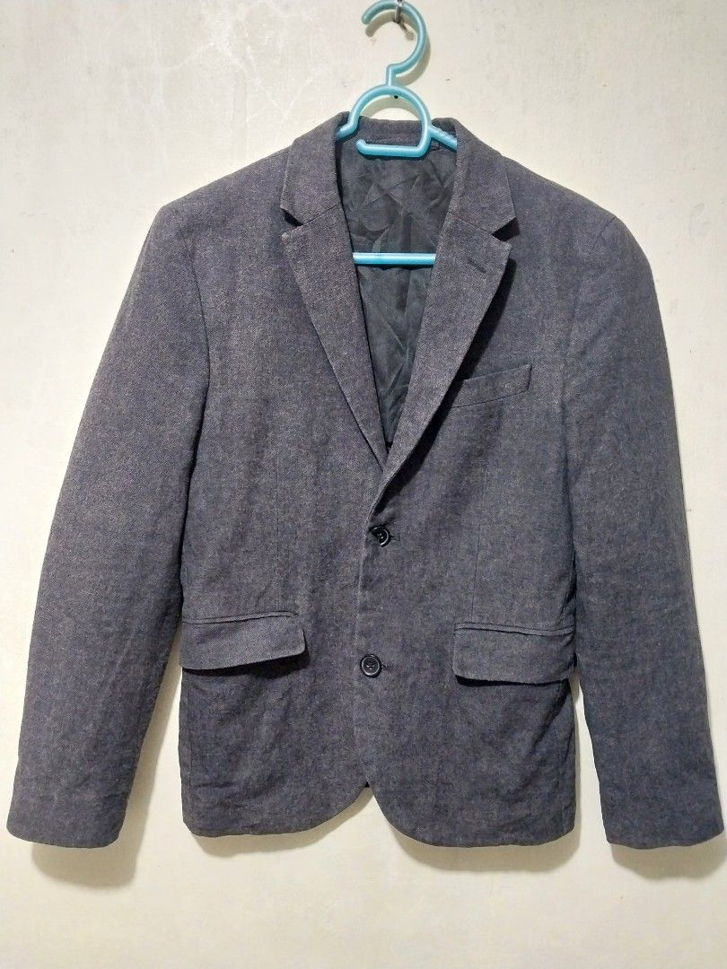 Dark Grey Casual Blazer Jacket (Category: Coats, Jackets and Outerwear) located in Manila. Submitted by PrinceDani.Clothing (Listing ID 1465993598, Image 2). Description: h&m slimfit charcoal gray blazer with elbow patch small to medium fit 17.5in width 26in length issue: faded/button cracks excellent condition .