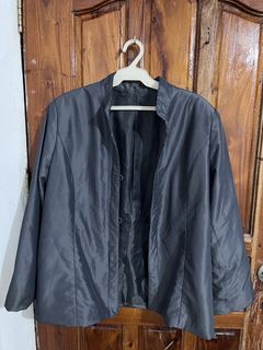 (Category: ) located in . Submitted by gbwardrobe (Listing ID 1466094978, Image 1). Description: .