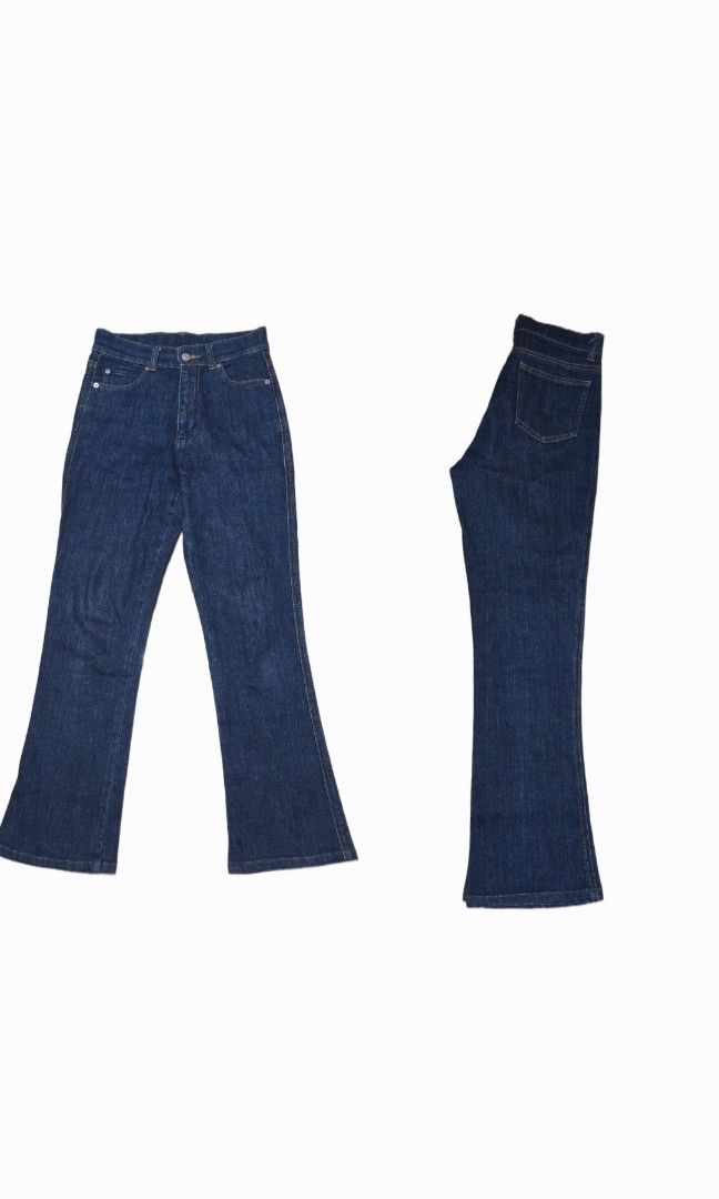 Dark wash denim flared jeans (Category: Jeans) located in Cebu City. Submitted by corerain (Listing ID 1466023480, Image 1). Description: PRELOVED FLARED PANTS Good condition, preloved Length: 94 cm Waist: fits around 26–26.5 inches Mop: Gcash .