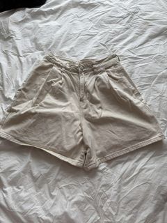 (Category: ) located in . Submitted by vghhhhh (Listing ID 1465990377, Image 1). Description: .