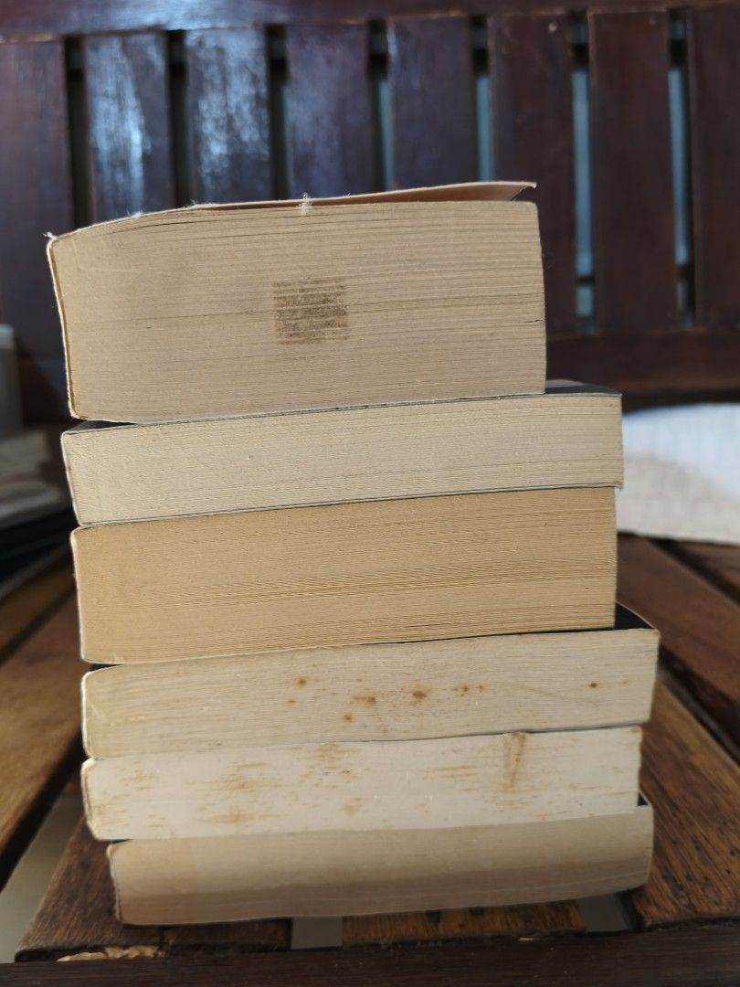 Declutter Sale (Category: Storybooks) located in Muntinlupa City. Submitted by renarinkholin (Listing ID 1465953839, Image 2). Description: ‼️Please Read‼️ All books are preloved so please manage your expectations. Fall of Giants - 100 Mortal Engines - 100 The Girl With Dragon Tattoo - 100 Magician Trilogy - 450 If you need more photos of the books let me know po. Thank you. 🚫No COD, Layaway, and installment po. 🛵MOD: J&t or Lalamove 💵MOP :Gca