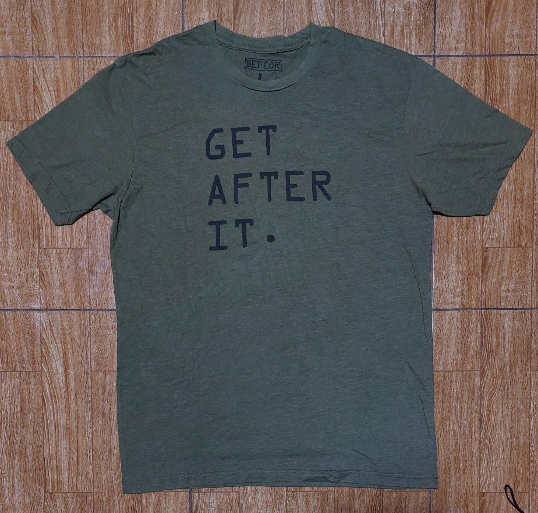 DEFCOR (Category: Activewear) located in Baguio. Submitted by wagwagan_001 (Listing ID 1466151478, Image 1). Description: excellent large 21 x 29.