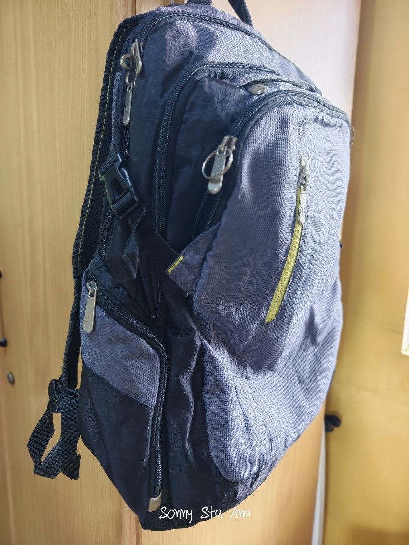 Dell Grey and Black Laptop Backpack with Multiple Pockets (Category: Backpacks) located in Quezon City. Submitted by gadgetsun (Listing ID 1466090361, Image 2). Description: - Authentic Dell backpack in stylish grey and black - Multiple zipped compartments to keep your belongings organized - Convenient vertical front pocket with a contrasting pull tab - Side pockets ideal for water bottles and small essentials - Sturdy top handle and comfortable 