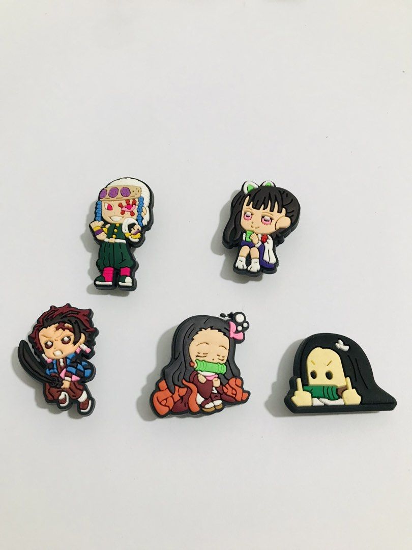 DEMON SLAYER JIBBBITZ (Category: Character Goods) located in Gamu. Submitted by 2022bagsbunny (Listing ID 1465979818, Image 1). Description: PER SET 300.