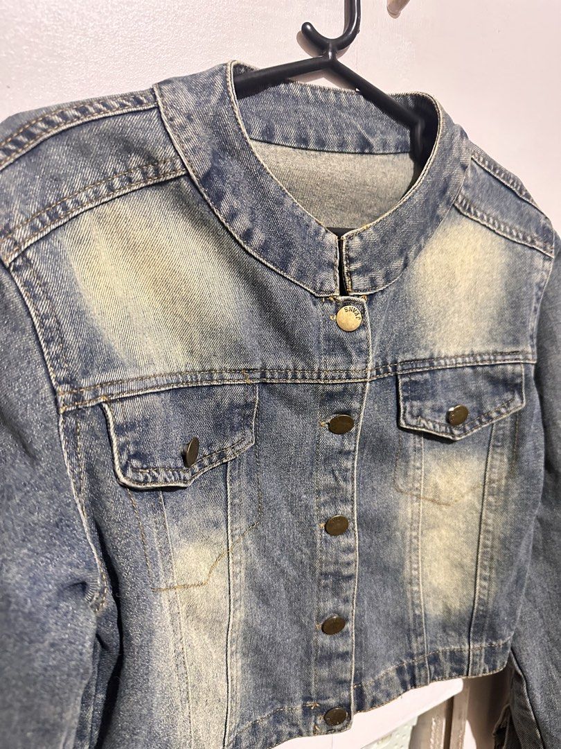 Denim jacket chinese collar (Category: Coats, Jackets and Outerwear) located in Tandag. Submitted by kawaiispreloved (Listing ID 1466070127, Image 2). Description: Small to semi med.
