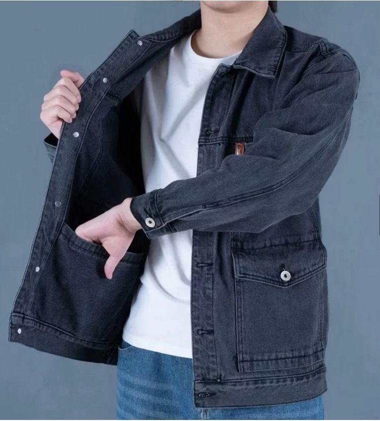 Denim Oversized Jacket for Men (Category: Coats, Jackets and Outerwear) located in Pasig City. Submitted by aquino.igenesis-61788 (Listing ID 1465985930, Image 2). Description: Never worn, malaki sakin. 5'7 me. For sale 520 ko nabili, selling it for P350 Lalamove/pickup only (Manggahan, Pasig).