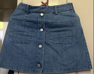 (Category: ) located in . Submitted by lueur000 (Listing ID 1466098235, Image 1). Description: .