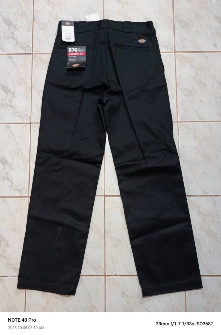 Dickes work pants (Category: Jeans) located in Manila. Submitted by jeffies4ti96921 (Listing ID 1466117707, Image 3). Description: .