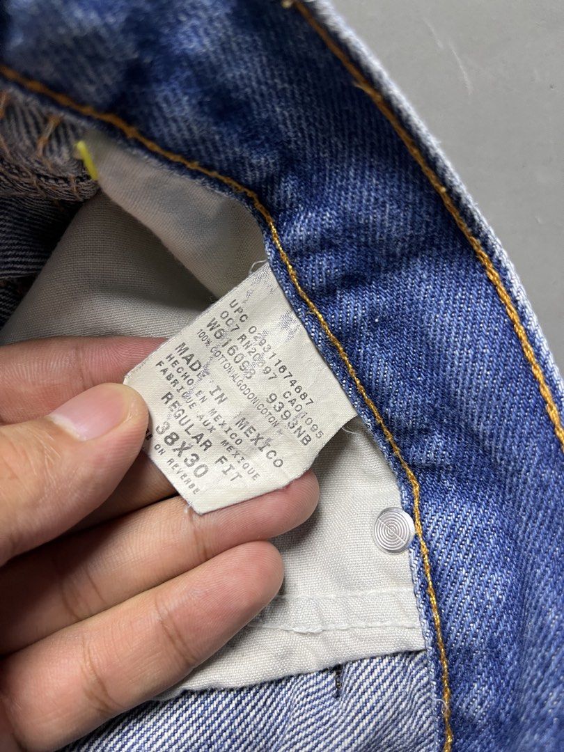 DICKIES CUT OFF DENIM JORTS RAW (Category: Shorts) located in Quezon City. Submitted by kentstuff (Listing ID 1466076514, Image 3). Description: DICKIES CUT OFF DENIM JORTS RAW Waist: 38-40 Length: 20.5 Leg opening: 11 Condition: Excellent CR: 9/10 Issue: ❌ DISCLAIMER: This is a thrifted item. All brands, logos, and trademarks belong to their rightful owners. We’re here to rehome great pieces — no brand affiliation intended.