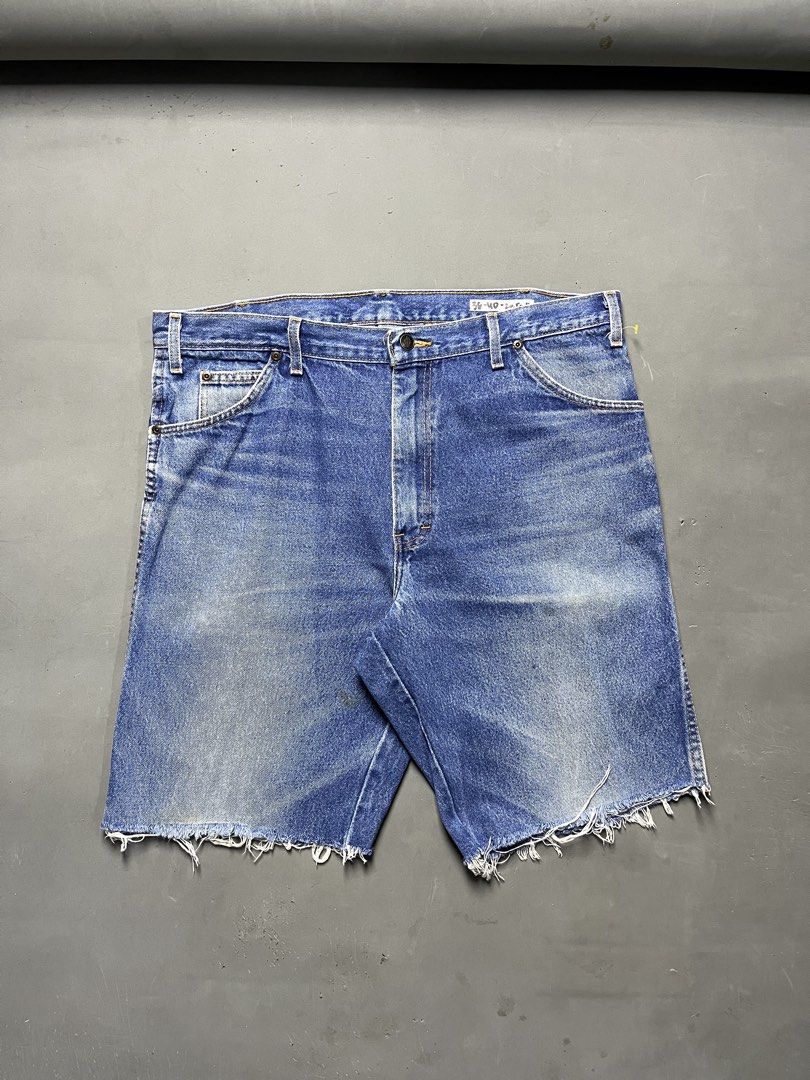 DICKIES CUT OFF DENIM JORTS RAW (Category: Shorts) located in Quezon City. Submitted by kentstuff (Listing ID 1466076514, Image 1). Description: DICKIES CUT OFF DENIM JORTS RAW Waist: 38-40 Length: 20.5 Leg opening: 11 Condition: Excellent CR: 9/10 Issue: ❌ DISCLAIMER: This is a thrifted item. All brands, logos, and trademarks belong to their rightful owners. We’re here to rehome great pieces — no brand affiliation intended.