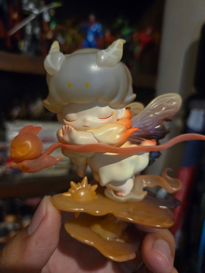 Dimoo: Finding Mokoko | Follow the Light Figure (Category: Designer & Blind Box Toys) located in Marikina City. Submitted by parcelpal.store (Listing ID 1465964840, Image 3). Description: Box not included..