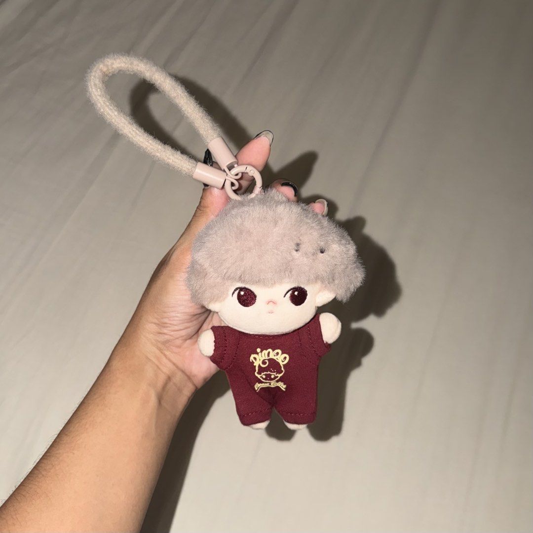 Dimoo Crush on Coffee Plush Pendant (Category: Plushies & Soft Toys) located in San Pedro. Submitted by kimcleansout (Listing ID 1466003561, Image 2). Description: Dimoo Crush on Coffee plush pendant with box (all inclusions) Used once only Authentic from Pop Mart store ╰ mop: bpi / maya / gcash ╰ mod: j&t / sdd (c/o buyer) ╰ 📍san pedro / muntinlupa.