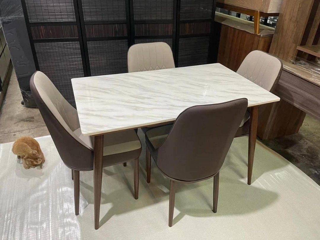 Dining Table Marble Top Metal Frame 4Seaters (Category: Tables & Sets) located in Marikina City. Submitted by marcobarbado.cloud (Listing ID 1466081507, Image 1). Description: .