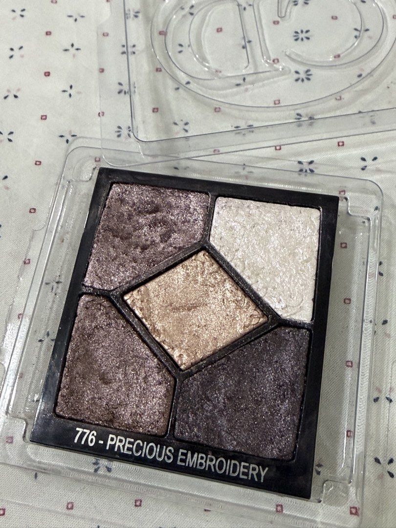 Dior Eyeshadow 776 (Category: Makeup) located in Davao. Submitted by gr8stmom_melissa (Listing ID 1465974597, Image 2). Description: Authentic tester as seen in Dior stores..
