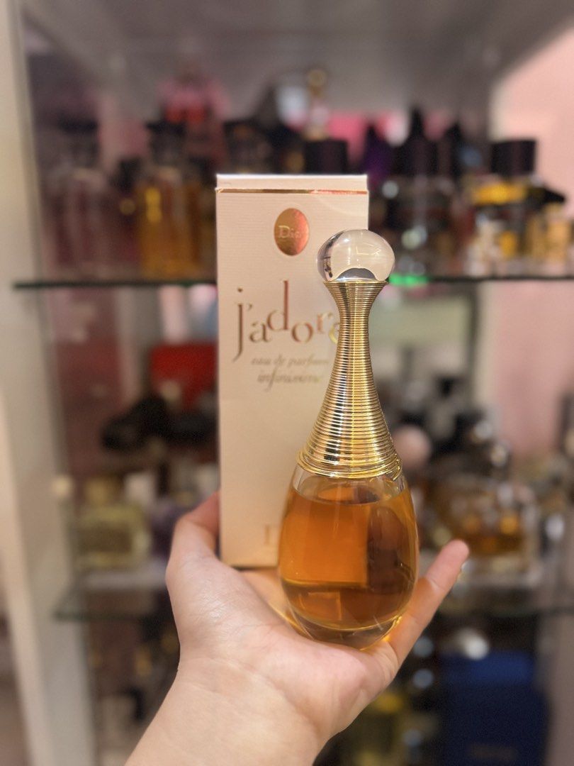 Dior Jadore (Category: Fragrance & Deodorants) located in Caloocan City. Submitted by babsi26 (Listing ID 1465962140, Image 2). Description: authentic dior jadore edt fsm bo 4,800 infinissime 95/100ml fp 5,000 intense fsm bo 7,500 lor bnib sealed 9,000.