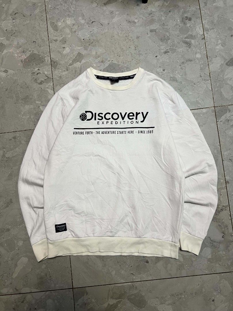 Discovery crowneck (Category: Coats, Jackets and Outerwear) located in General Santos City (Dadiangas). Submitted by rexthegreat (Listing ID 1466121608, Image 1). Description: .