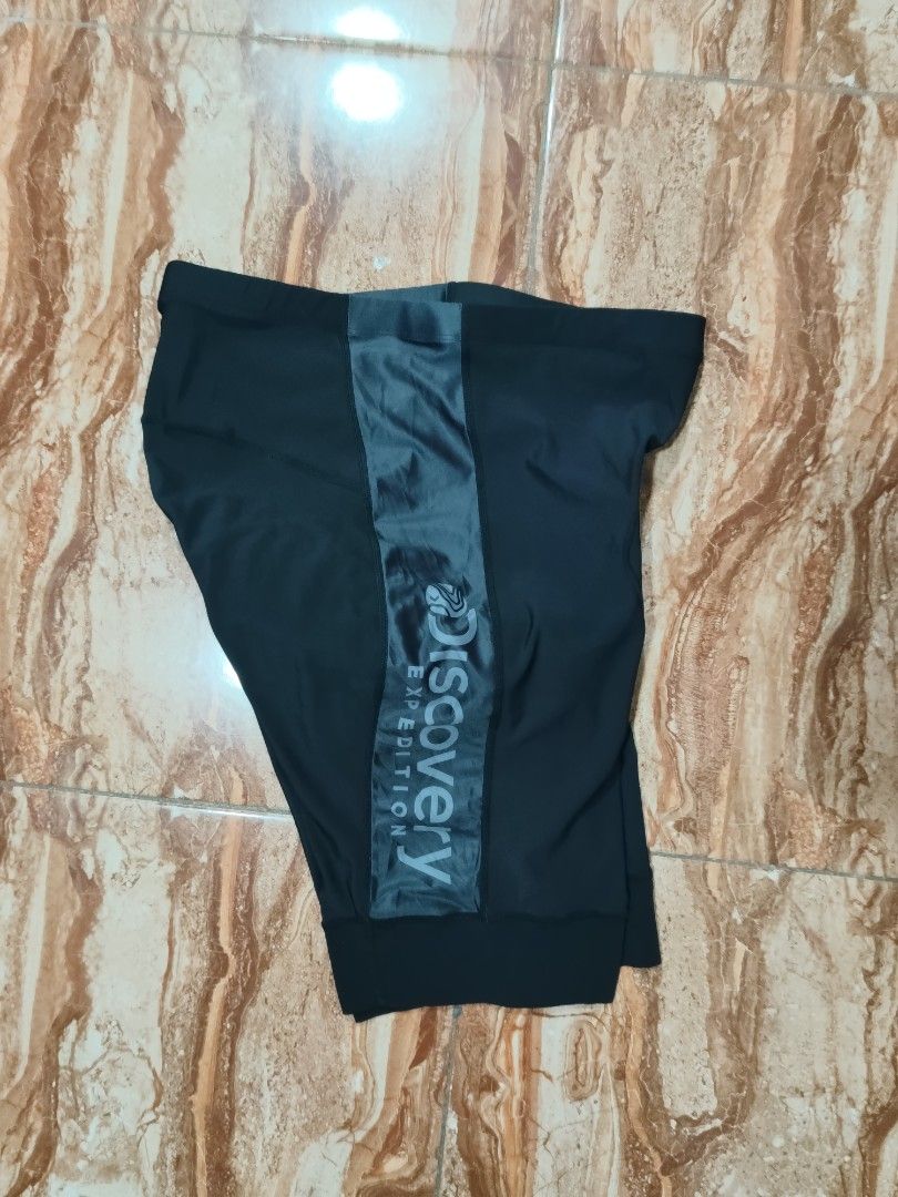 Discovery Expedition Bike Short (Category: Activewear) located in General Santos City (Dadiangas). Submitted by alfredanth42291 (Listing ID 1465968798, Image 1). Description: DISCOVERY EXPEDITION BIKE SHORT black mens M W: 29-38 L: 18 -bike short -w/ crotch pad -stretchable -quickdry ✓excellent condition 235 #biking #cycling #sports #outdoor.