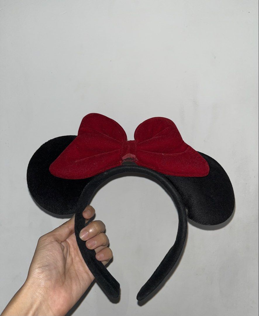 Disney headbank (Category: Hair Accessories) located in Manila. Submitted by jsantos_16 (Listing ID 1465981269, Image 1). Description: Bought this from s/hopee.