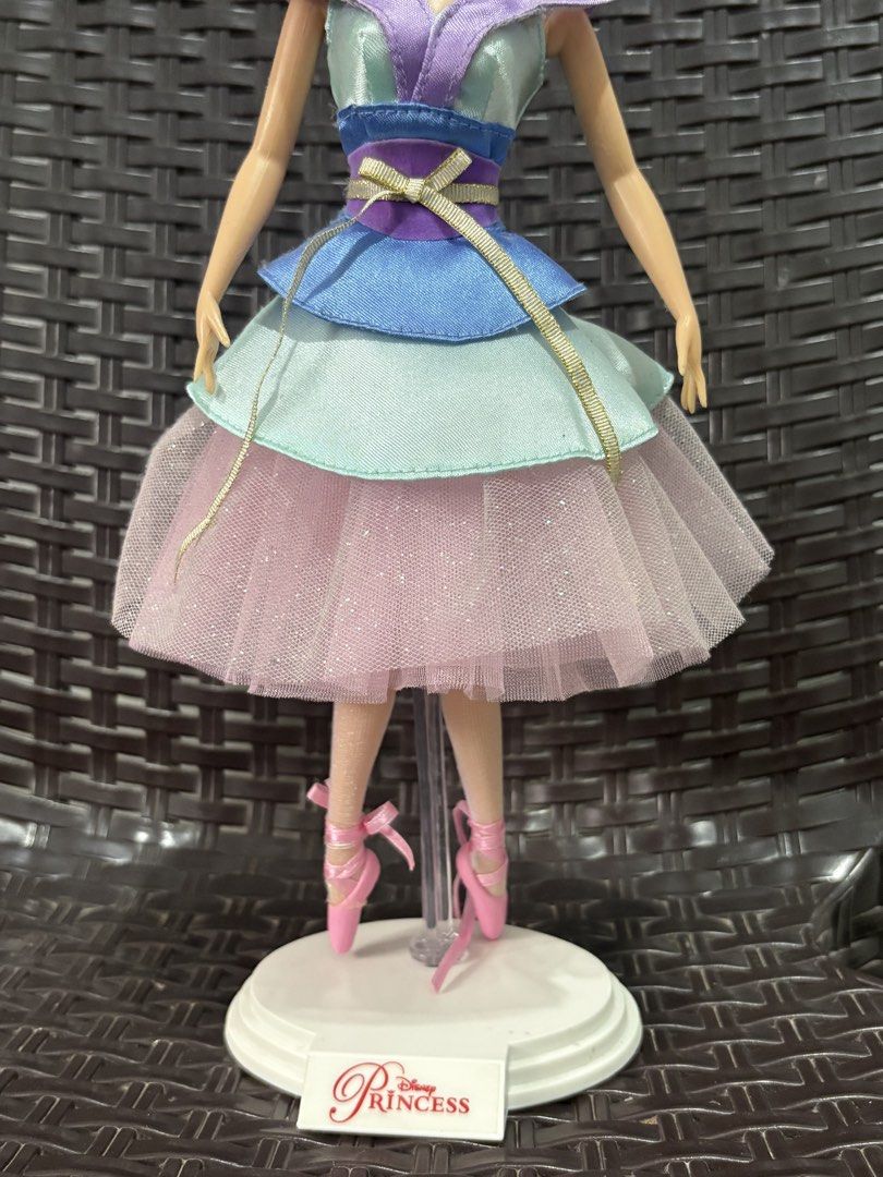 Disney Mulan Doll (Category: Action & Battle Toys) located in Manila. Submitted by dollseller_now (Listing ID 1466026662, Image 2). Description: this mulan is very pretty and nostalgic She is a ballet Mulan doll DM for more information and im willing to send anything u asked .
