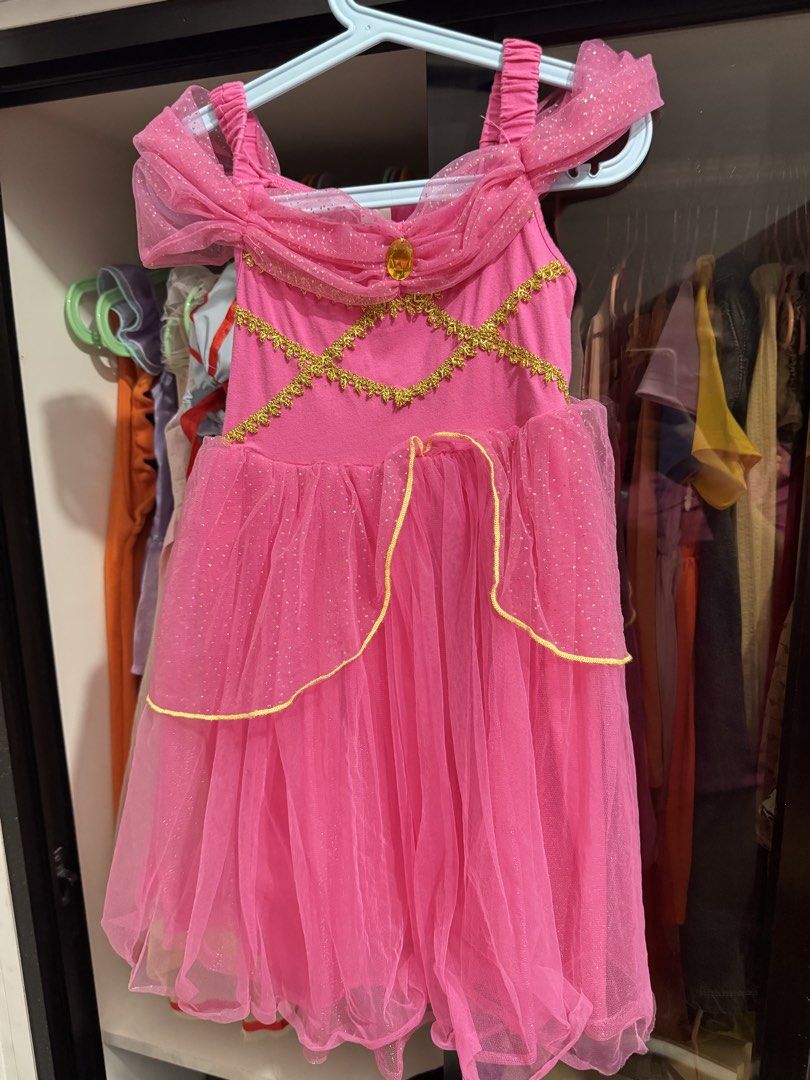 Disney princess costume (Category: Babies & Kids Fashion) located in Valenzuela. Submitted by brokedoctor1996 (Listing ID 1466155397, Image 1). Description: 4-6y .