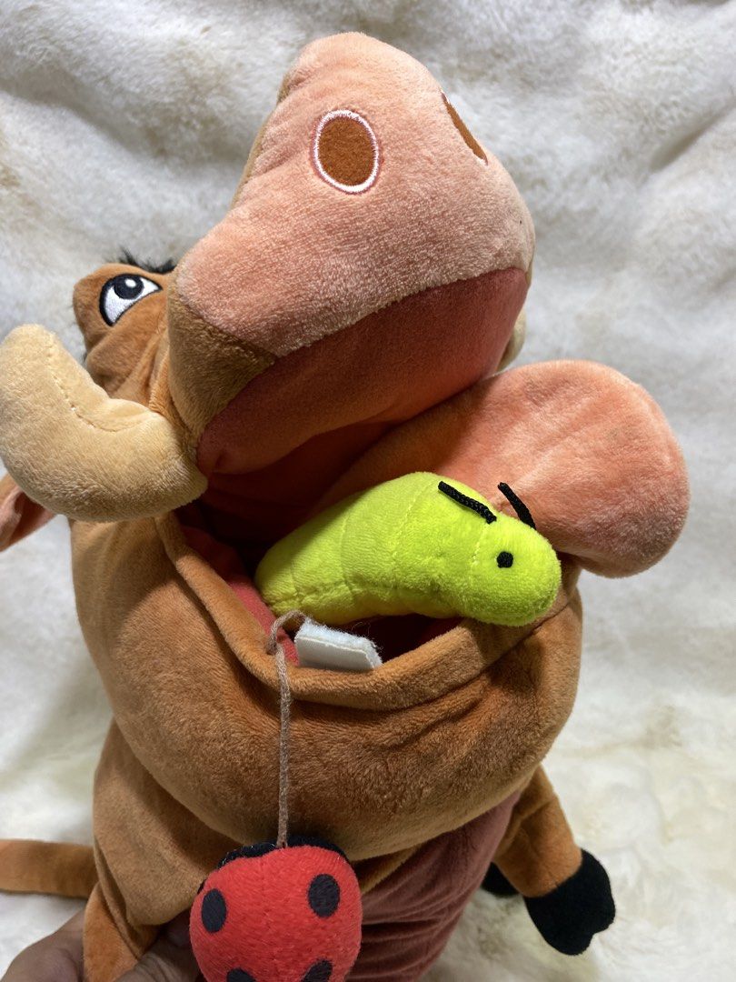 Disney’ The Lion King “Pumbaa” plush (Category: Plushies & Soft Toys) located in Kalibo. Submitted by ollie_stuffshop (Listing ID 1465960081, Image 3). Description: Height: 30cm, Width: 19cm Before you send your inquiries: ❗️Last Price is already posted ❗️Manage your expectations, WYSIWYG ❗️May need washing ❗️Dropoff is every Wednesday & Sunday.