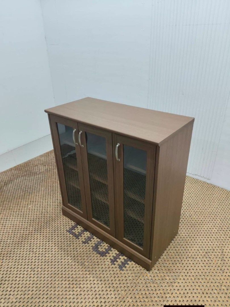 Display Cabinet (Category: Shelves, Cabinets & Racks) located in Meycauayan. Submitted by marygracecasimiro (Listing ID 1465959145, Image 3). Description: Wooden 3-Door Glass Display Cabinet with Shelves Price: 8,500 L34 x W16 x H36 In good condition💚/🩷.