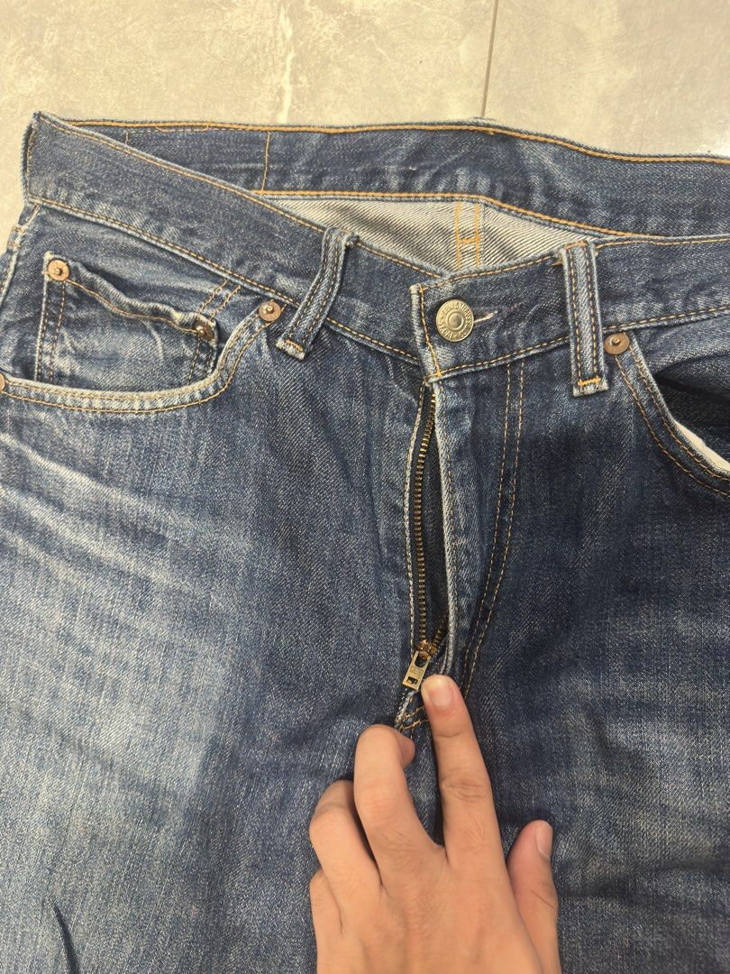 Distressed Levis 517 boocut jeans (Category: Jeans) located in Antipolo. Submitted by usagithrifts (Listing ID 1465997940, Image 3). Description: made in japan Distressed Levi’s Bootcut 517 Jeans w-33 L-40 Leg opening:8.5 1200+sf issue on the last photo.
