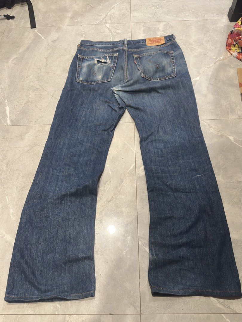 Distressed Levis 517 boocut jeans (Category: Jeans) located in Antipolo. Submitted by usagithrifts (Listing ID 1465997940, Image 1). Description: made in japan Distressed Levi’s Bootcut 517 Jeans w-33 L-40 Leg opening:8.5 1200+sf issue on the last photo.