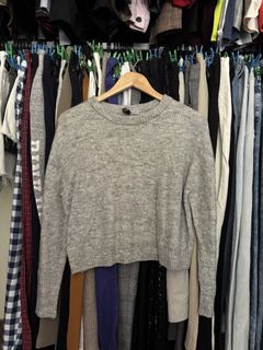 (Category: ) located in . Submitted by isabelasthriftclothes (Listing ID 1466109985, Image 1). Description: .