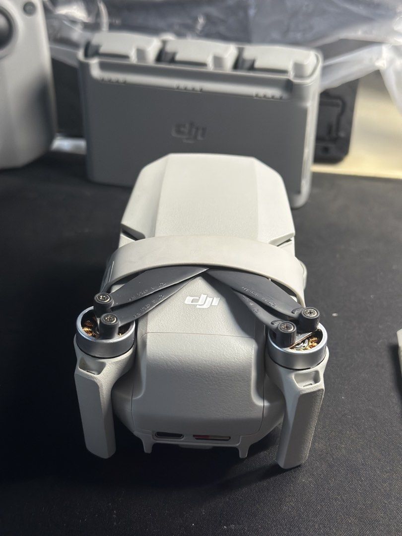 DJI Mini SE 2 (Category: Drones) located in Manila. Submitted by mhicot (Listing ID 1465956369, Image 2). Description: Dji 2 SE for Sale Bought from DJI Greenbelt 5 Makati Complete accessories with bag & box No issue & slightly used.