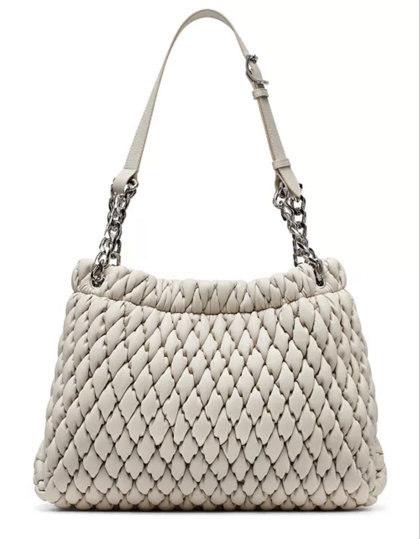 DKNY quilted bag (Category: Tote Bags) located in General Trias. Submitted by trendz_fazhion (Listing ID 1465985836, Image 3). Description: new original medium tote usa bought Raya magnetic shoulder bag.