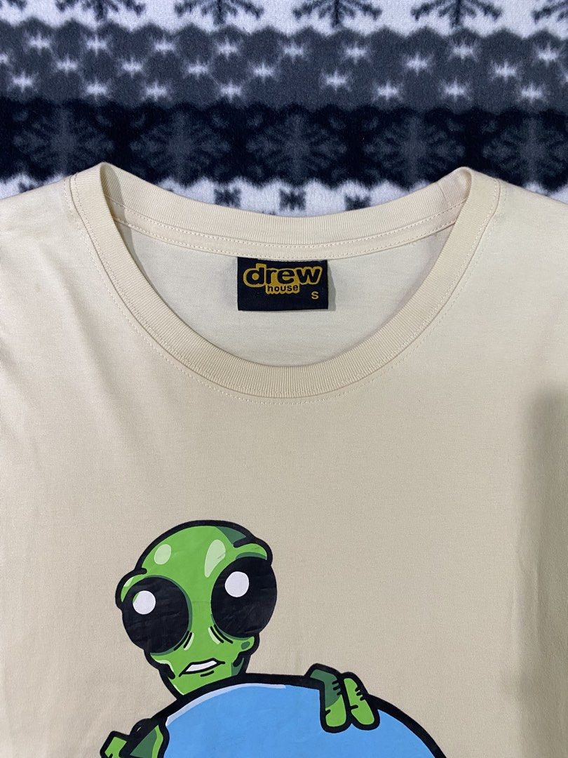 DREW (Category: Tshirts & Polo Shirts ) located in General Santos City (Dadiangas). Submitted by nokkie_thrift (Listing ID 1466133216, Image 3). Description: Drew Excellent condition Dimes 22x30 No issue.