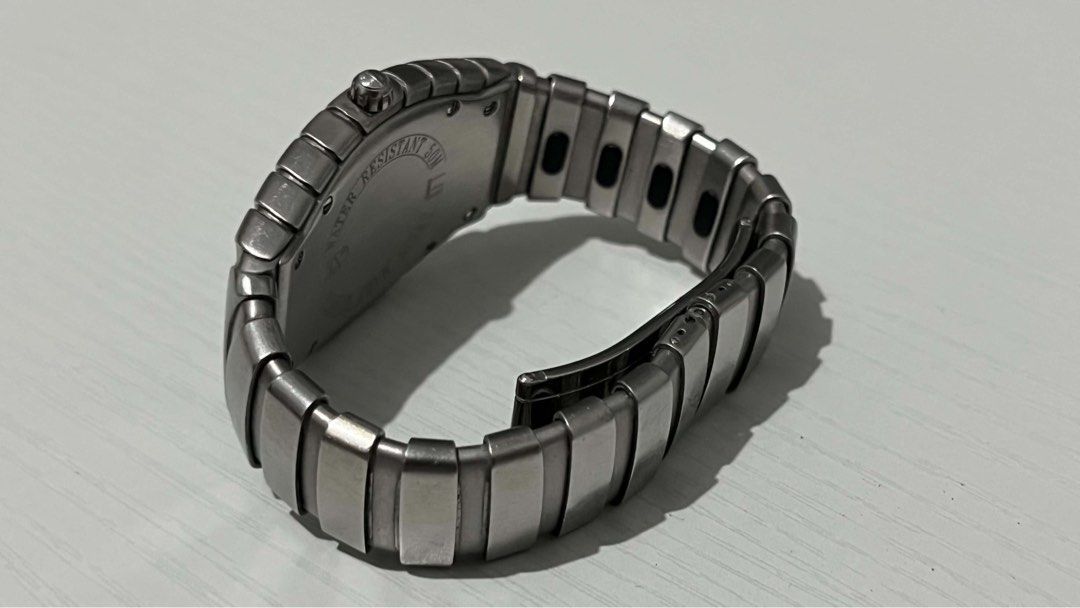 Dunhill Quartz Watch Steel Blue Dial (Category: Men's Watches) located in Macabebe. Submitted by _tiffanylopez (Listing ID 1465972727, Image 2). Description: stainless steel 34mm quartz.