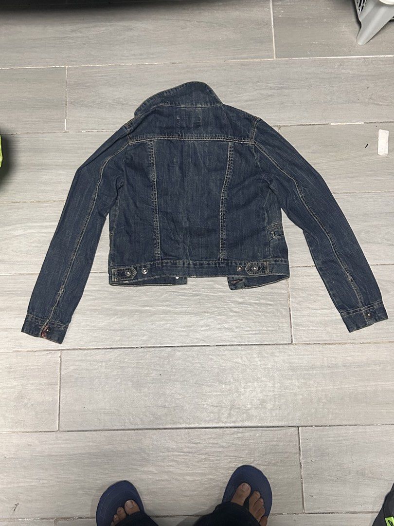 Early 2000s Aeropostale Y2k Denim Jacket (Category: Coats, Jackets and Outerwear) located in Manila. Submitted by tryingtoarchivemaybe (Listing ID 1466115952, Image 2). Description: Free shipping Rush Measurements 17 x 20 inches WxL 17 inch bust 20 inch length RFS: Womens sized, too short on me .