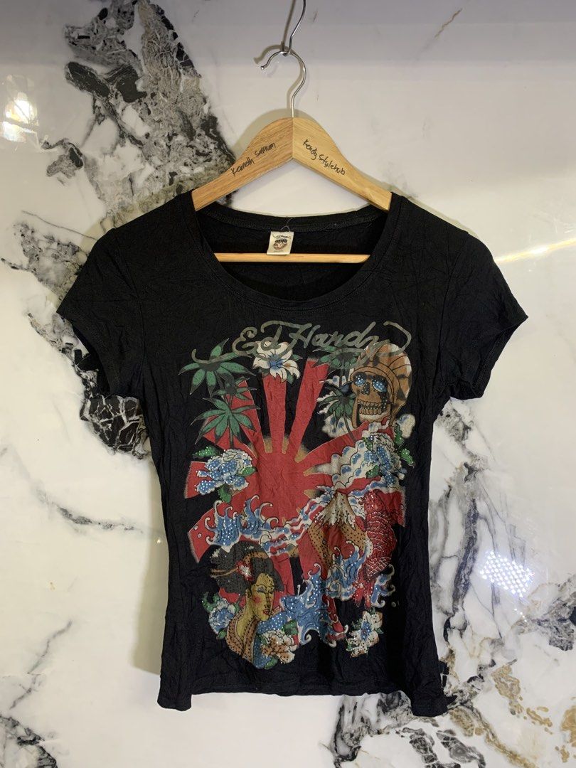 Ed Hardy (Category: Blouses) located in Manila. Submitted by kenetoy (Listing ID 1466102211, Image 1). Description: Ed Hardy - Excellent condition - Width: 14.5 - Length: 21 - Color rate: 10/10 - Color may vary due to lighting - No issue 🏷️ 750.