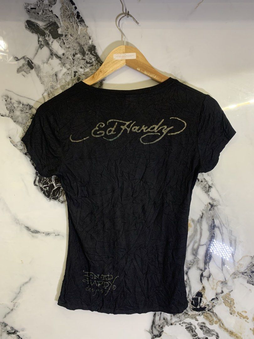 Ed Hardy (Category: Blouses) located in Manila. Submitted by kenetoy (Listing ID 1466102211, Image 3). Description: Ed Hardy - Excellent condition - Width: 14.5 - Length: 21 - Color rate: 10/10 - Color may vary due to lighting - No issue 🏷️ 750.