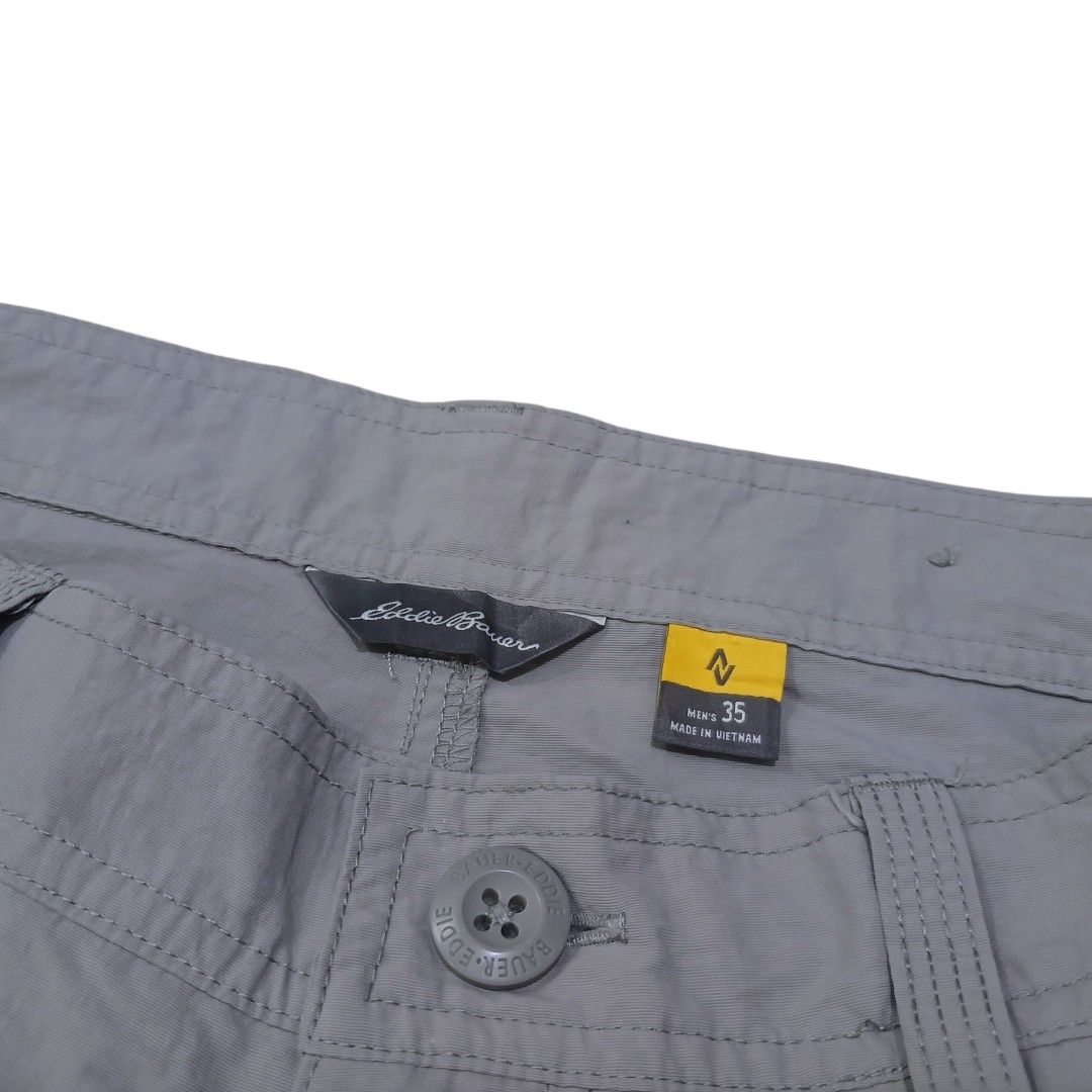 Eddie Bauer Hiking Shorts (Category: Activewear) located in Iloilo. Submitted by wearmovement.ilo (Listing ID 1466093508, Image 2). Description: Eddie Bauer Hiking Shorts Grey Color Rate 10/10 Men's Size 34-36 Waistline x 21 Length Good as New Condition / No Issues Quick Dry Lightweight / Six Pockets DM 📩📩📩 _______Disclaimer________ All brand names and trademarks belong to their respective owners and are used for identification only. We are no
