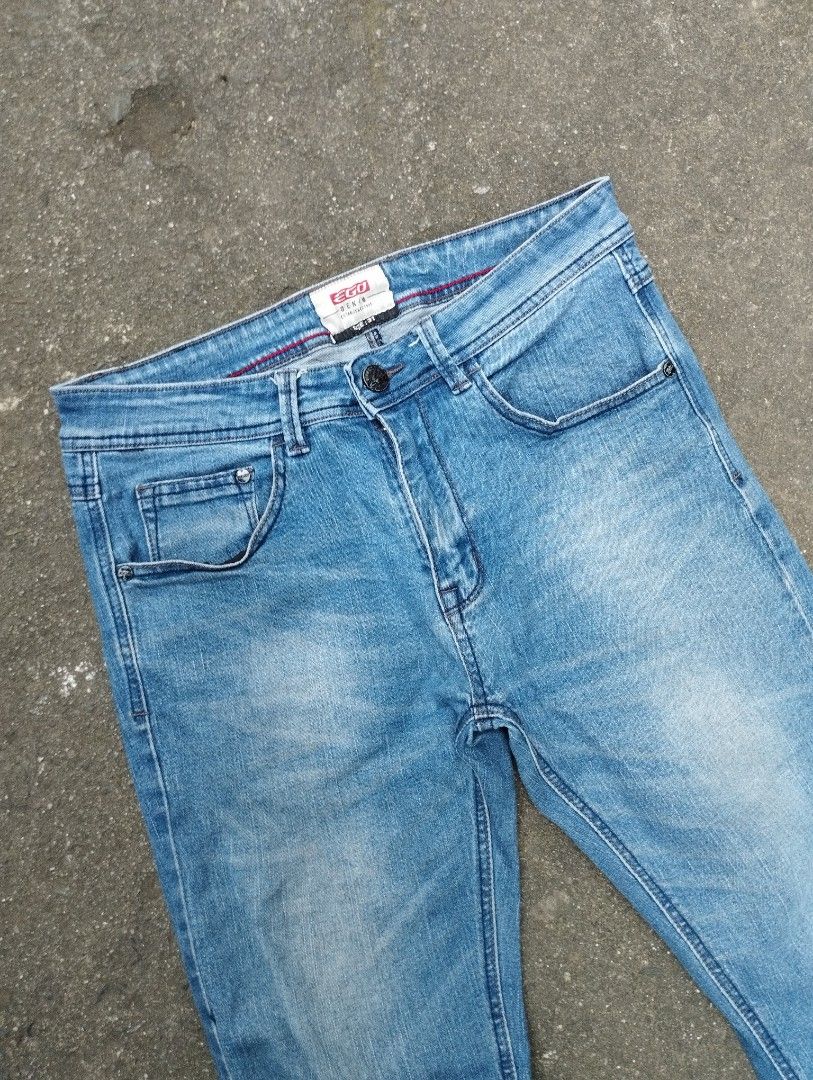 Ego Denim Jeans (Category: Jeans) located in Manila. Submitted by neil_sellingaccount (Listing ID 1466073410, Image 2). Description: 31 waist 37 length 10.5 tigh 6 leghole good condition no issue.