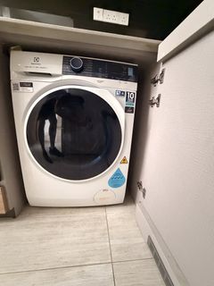 (Category: ) located in . Submitted by yolo_z (Listing ID 1466048642, Image 1). Description: .