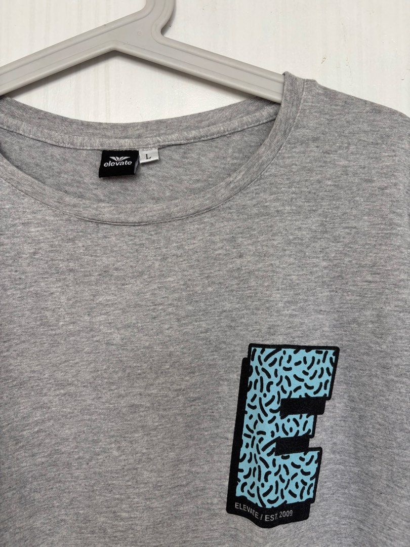 Elevate Apparel Shirt Large (Category: Tshirts & Polo Shirts ) located in Quezon City. Submitted by jpenal71 (Listing ID 1466071501, Image 2). Description: Elevate apparel shirt Large 29.5x21.5 inches LxW 380 free shipping via J&T Gcash/bpi Antipolo Rizal .