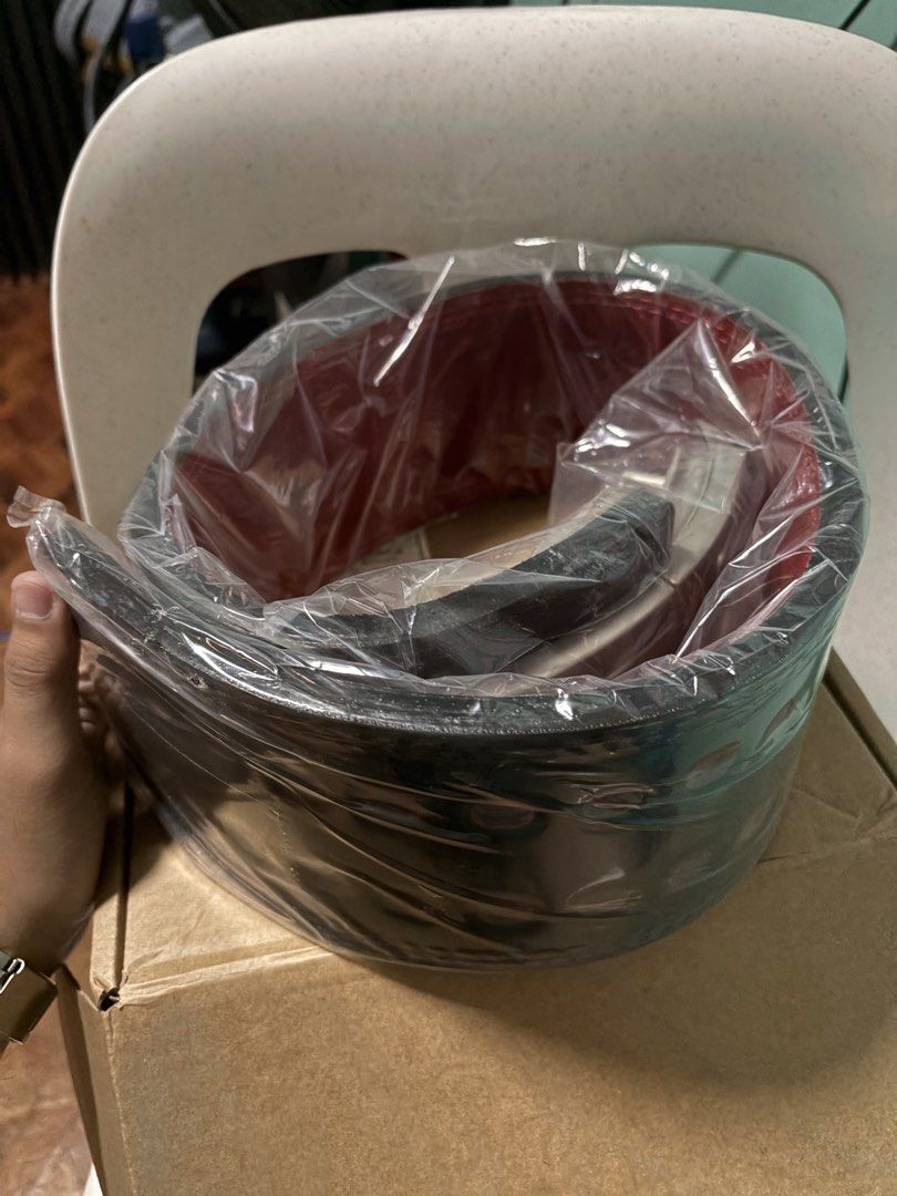 EliteTreX Lever Belt (Category: Weights & Dumbbells) located in Manila. Submitted by silvertiger_b1cc78 (Listing ID 1466066666, Image 2). Description: - Never Used - Size: Small (70 to 80cm waist).