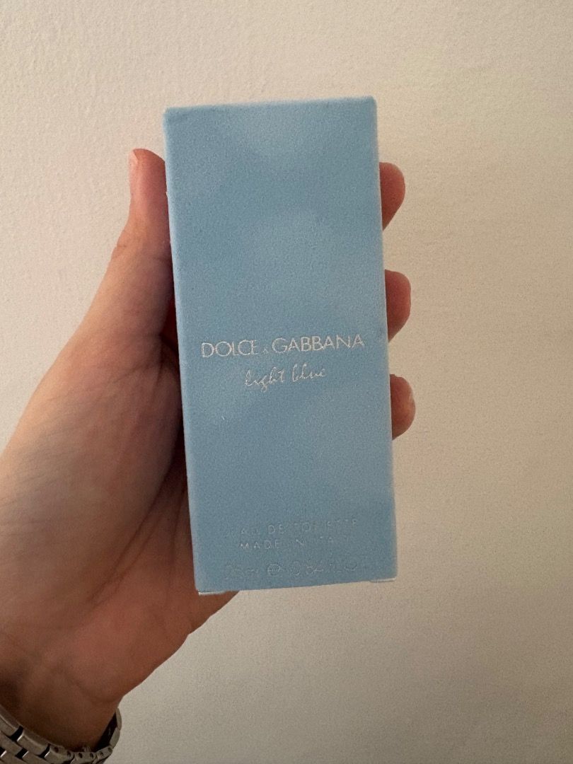 Empty D&G Light bottle (Category: Fragrance & Deodorants) located in Quezon City. Submitted by icecreammonster (Listing ID 1465955100, Image 2). Description: Empty bottle still with box.