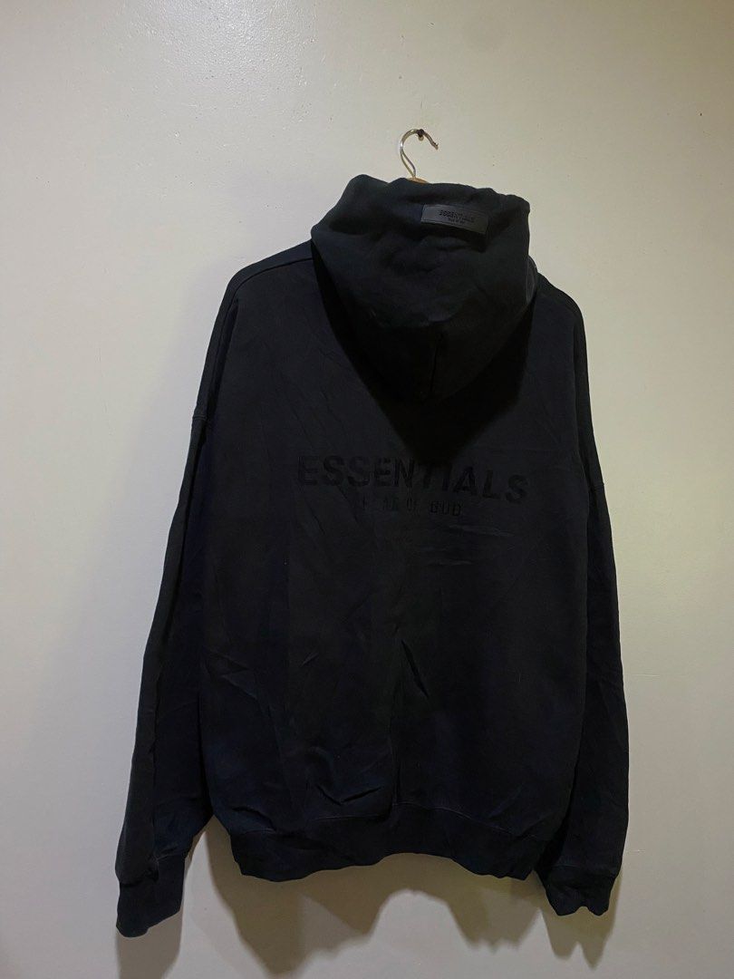 Essentials hoddie (Category: Coats, Jackets and Outerwear) located in Nagcarlan. Submitted by nsh.c (Listing ID 1465968218, Image 2). Description: Excellent condition Cr:9.5/10 Dimes:28X26 boxy fit Ganda ng tela .