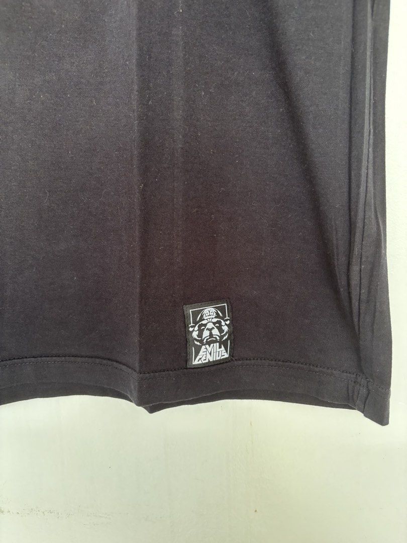 Evil Genius shirt Large (Category: Tshirts & Polo Shirts ) located in Quezon City. Submitted by jpenal71 (Listing ID 1466072219, Image 3). Description: Evil genius shirt Large 28x20.5 inches LxW 560 free shipping via J&T Gcash/bpi Antipolo Rizal .