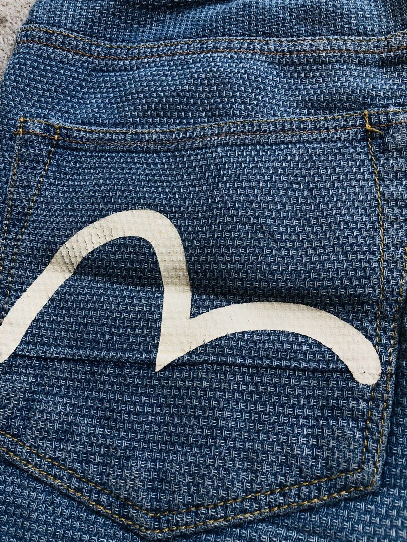 Evisu Seagull Denim Pants (Category: Jeans) located in Angeles City. Submitted by wwdrip (Listing ID 1466014573, Image 3). Description: EVISU SEAGULL DENIM PANTS♻️ waist : 32-34 length : 35 leg open : 7 color rate : 9.5/10 | excellent issue : baby hairline not visible | check details ₱999.