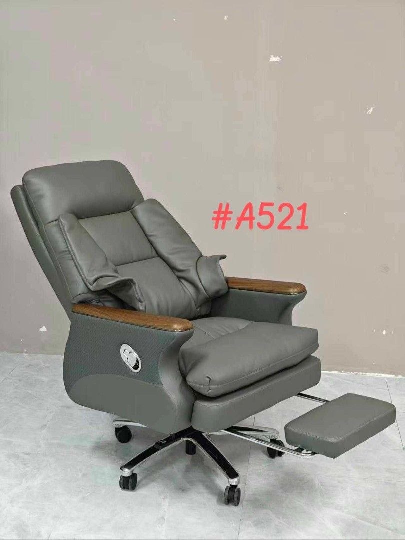 Executive Chair Automatic Reclining (Category: Chairs) located in Manila. Submitted by dolorchris69891 (Listing ID 1465978299, Image 3). Description: Executive Chair Automatic Reclining 28k.