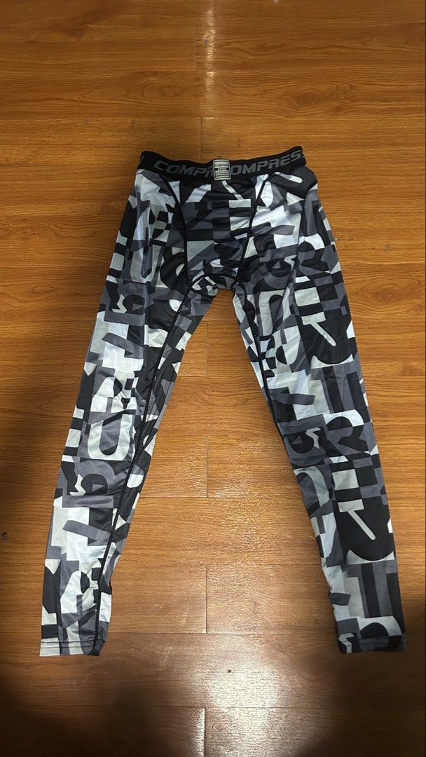 Exercise EPRO Compression Leggings Black Grey Geometric Print (Category: Activewear) located in Marikina City. Submitted by extremezone3_746 (Listing ID 1466001305, Image 1). Description: Fits SMALL TO MEDIUM - Brand: Exercise EPRO - Design: Stylish black, grey, and white geometric pattern - Fit: Fitted style with a comfortable wide elastic waistband and branded text - Performance: Highly stretchable material, perfect for workouts, running, or ac