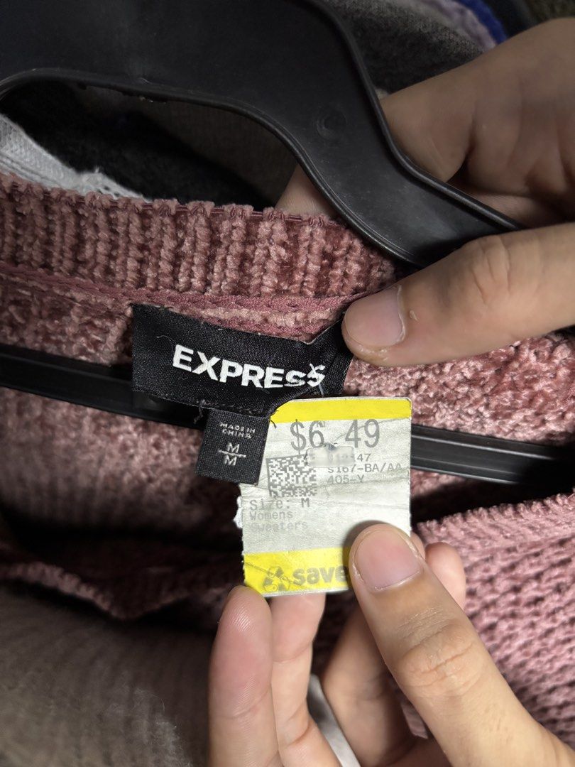 express knitted longsleeve (Category: Longsleeves) located in Pila. Submitted by isabelasthriftclothes (Listing ID 1466113114, Image 2). Description: .