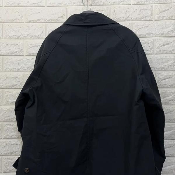 FACADE PATTERN Jacket S (Category: Coats, Jackets and Outerwear) located in Singapore. Submitted by bunjangpartners (Listing ID 1465177120, Image 2). Description: Good condition Delivery fee is 3,800 cj bulk shipment convenience store delivery not available --[Before You Buy]-- Sourced from Bunjang, Korea's leading recommerce platform through our purchasing agency service. All items are pre-owned; titles, descriptions and condition notes are the 